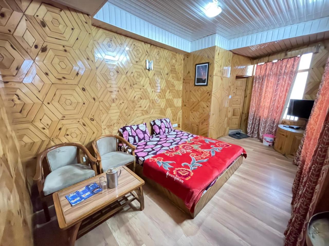 Hotel Snowflake Narkanda Zewnętrze zdjęcie